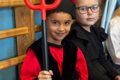 598873115_1330856902175513_4953156120170426684_n_450x600