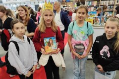 571227376_1287328519861685_6688488821517168212_n_800x600